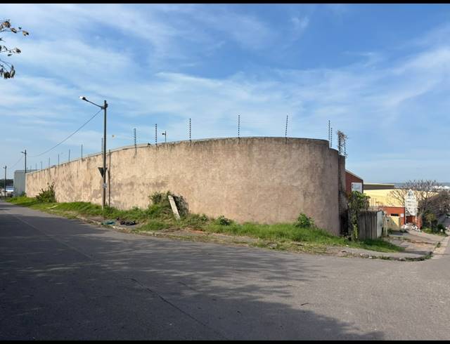 1,620M² MINI FACTORY FOR SALE IN UMBILO